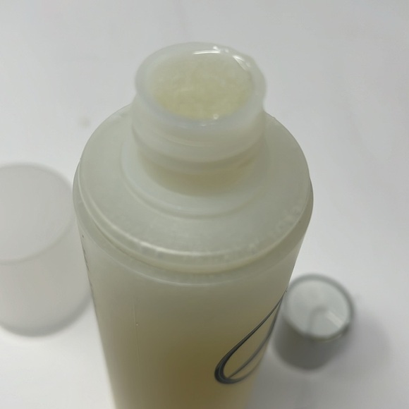 Mercedes Benz Refining Jojoba Cleanser 6.8oz - New Not Used - Picture 5 of 5
